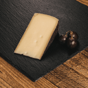 Weinkäse – 200 g | Österreichischer Schnittkäse mit Rotweinrinde | 50 % Fett i.Tr. - Kumitzberg.at